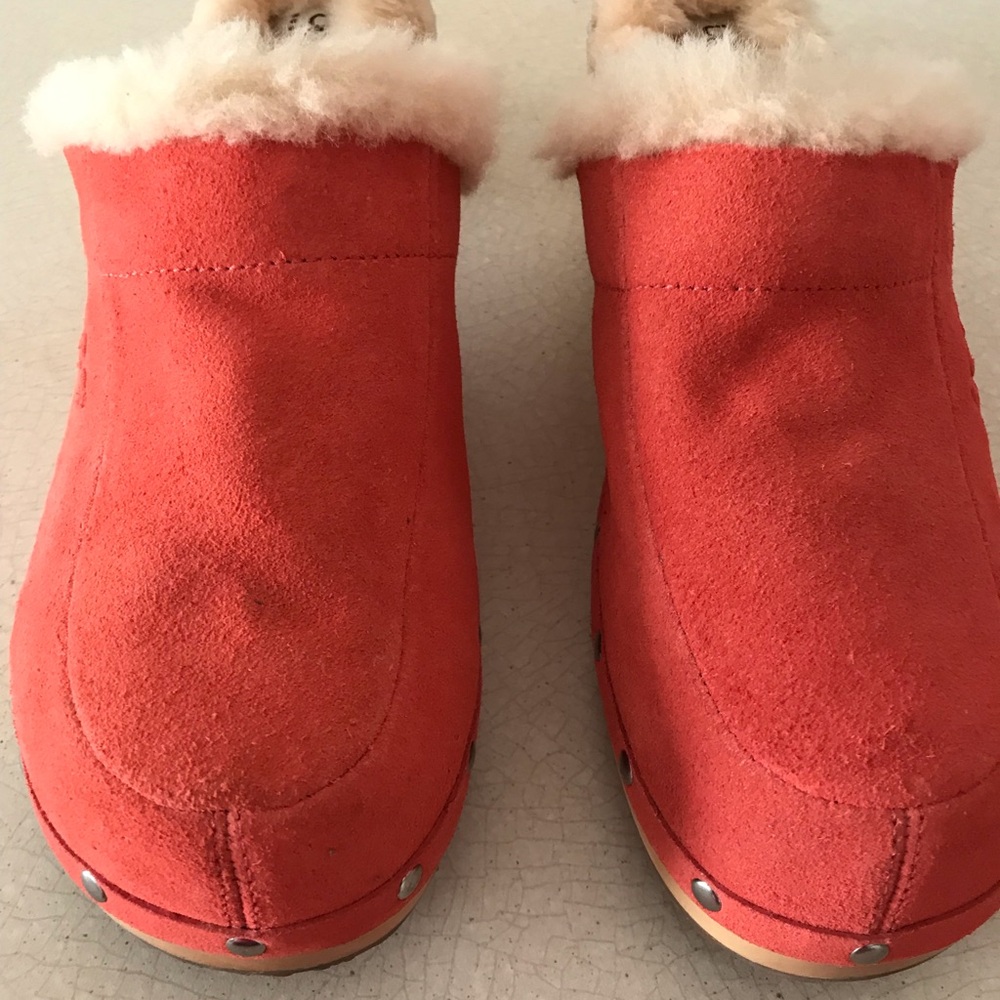 Uggs size 10 pink